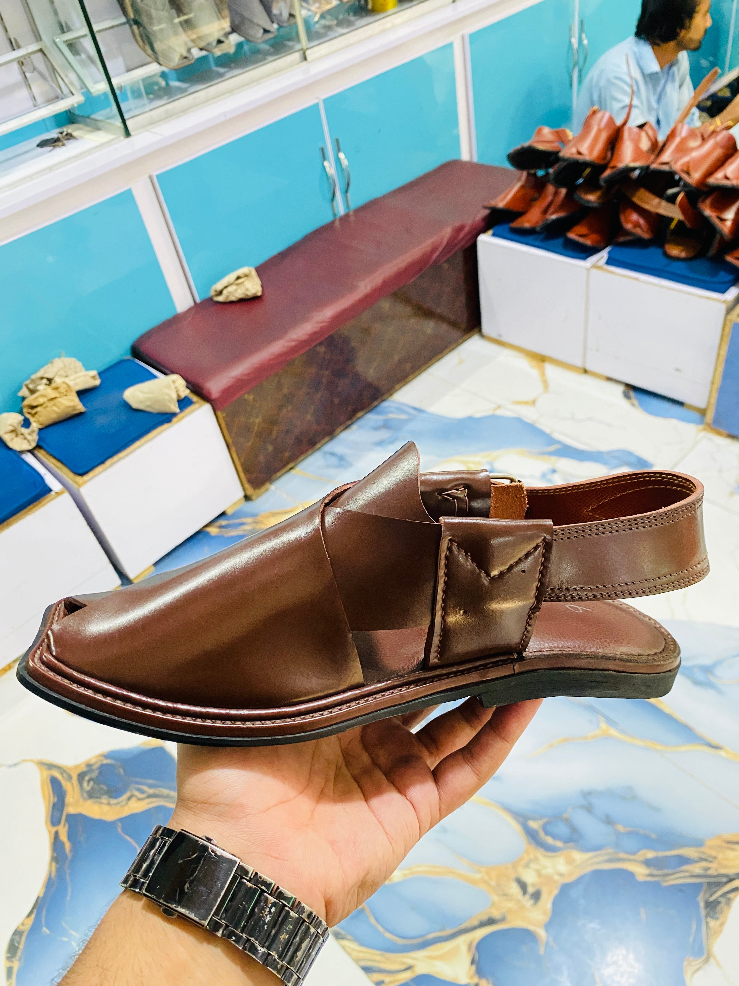 Border Gulty Peshawari (Brown)