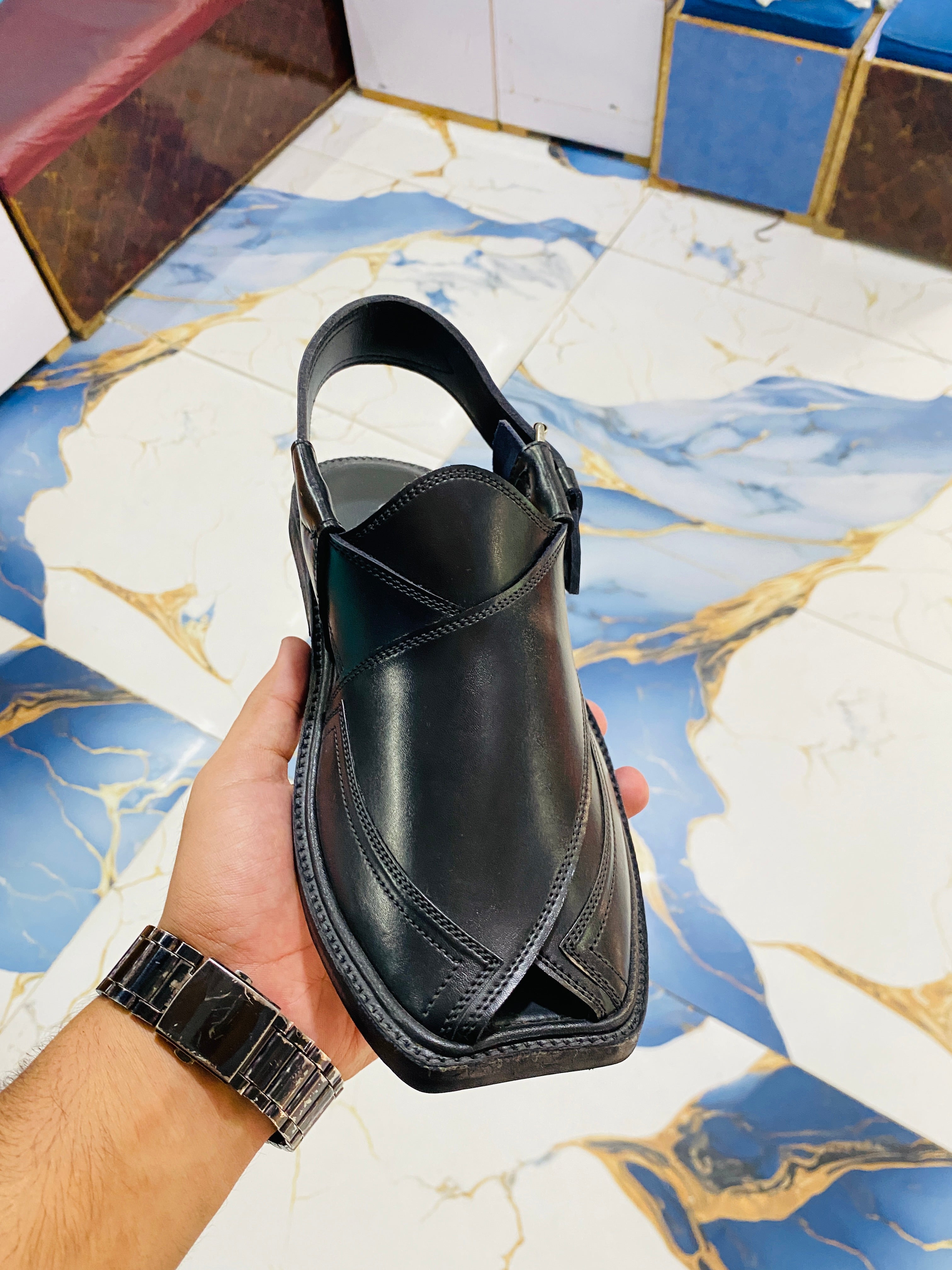 Takidara Peshawari Chappal (Black)