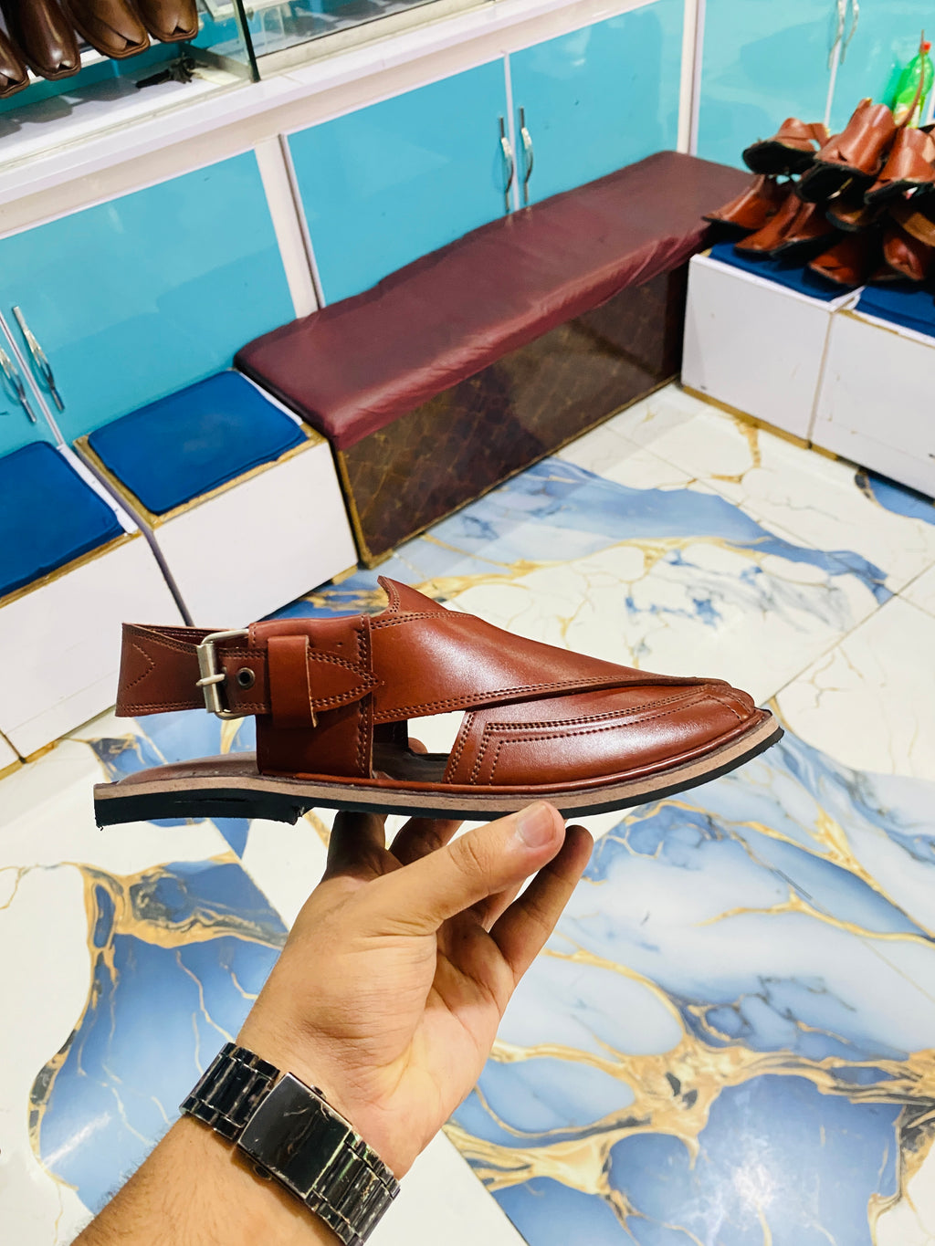 Takidara Peshawari Chappal (Master)