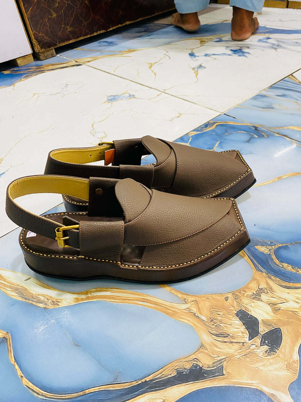 Smart Kaptaan Peshawari Chappal (Brown)