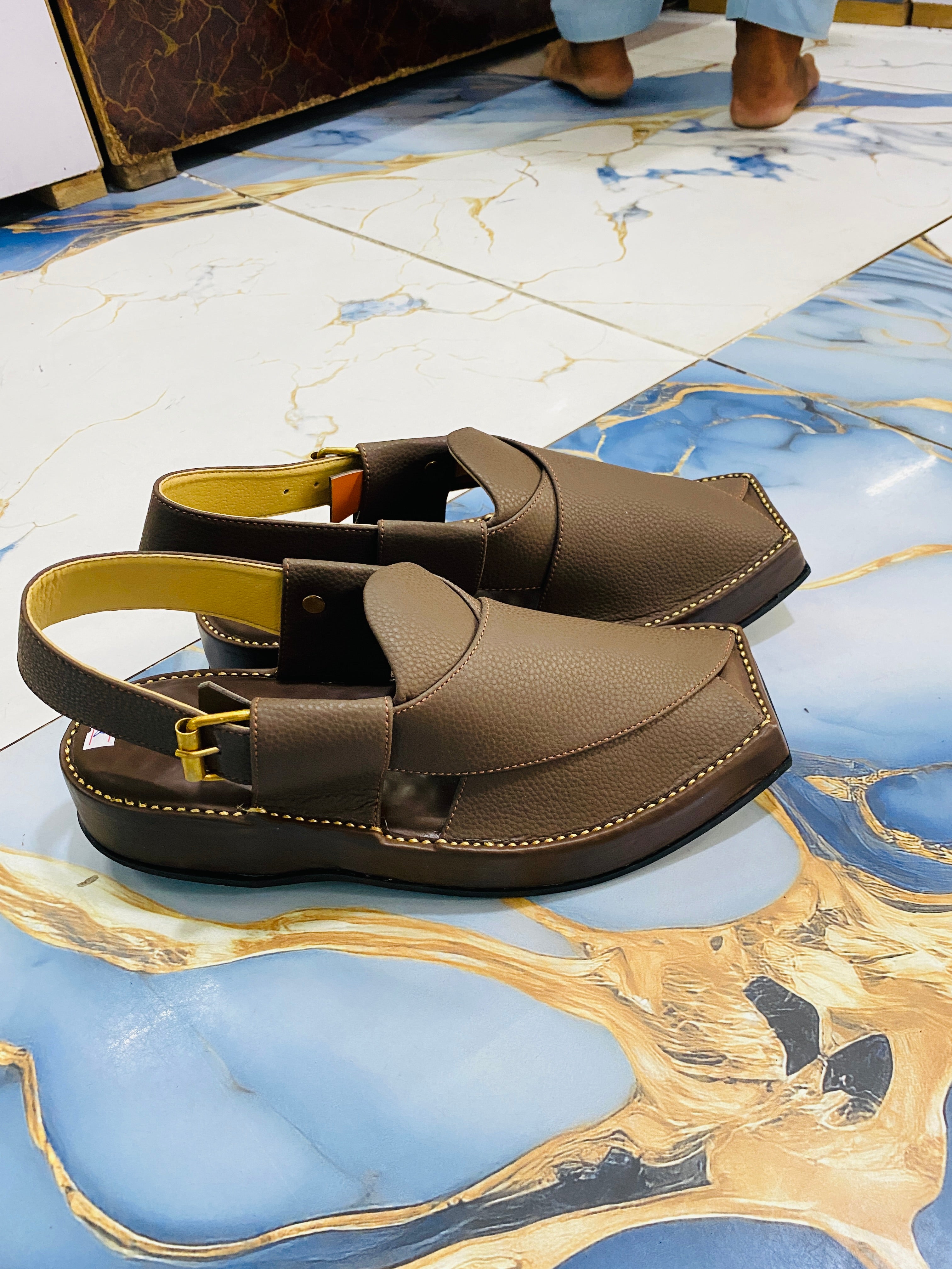Smart Kaptaan Peshawari Chappal (Brown)