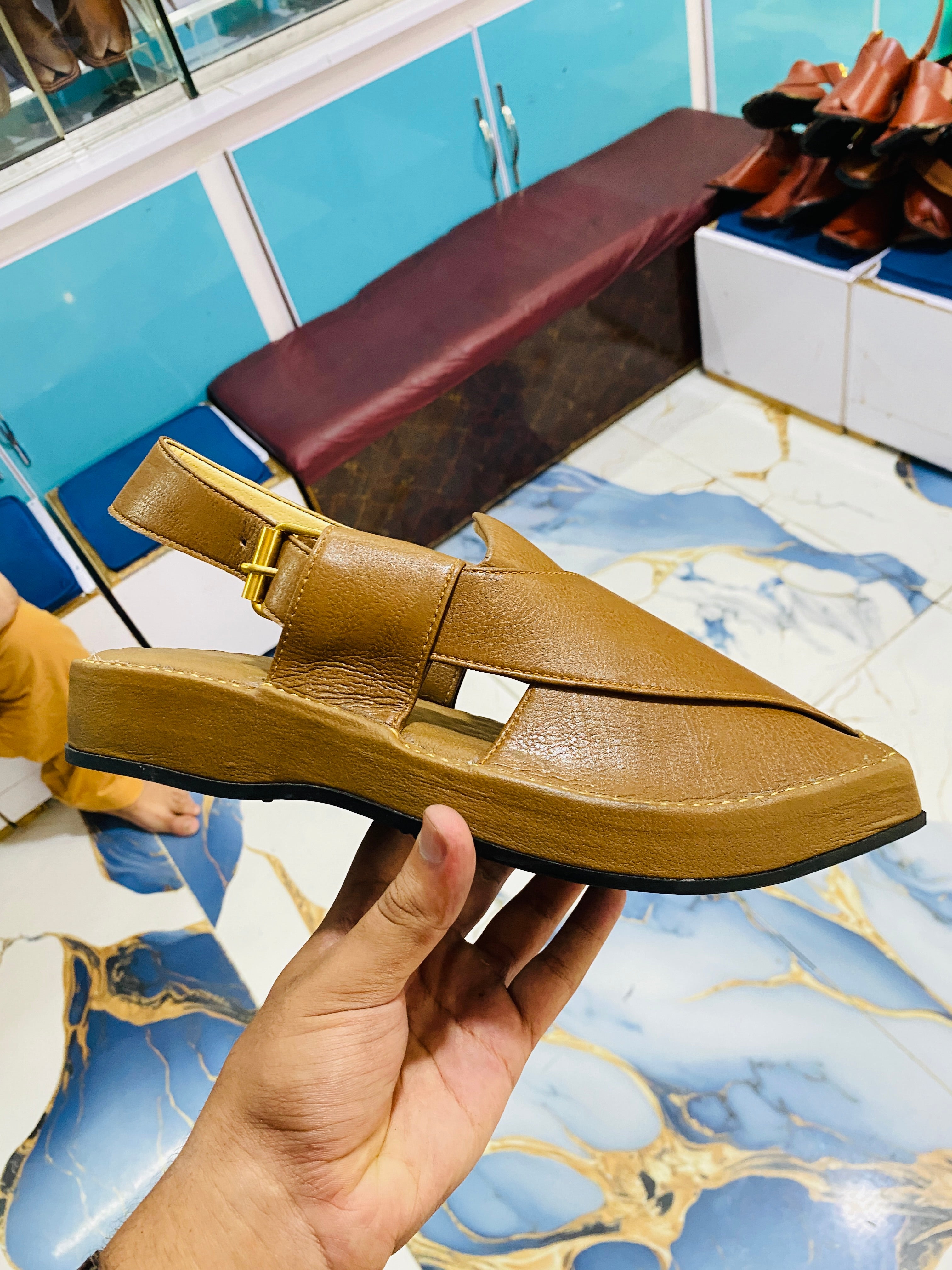 Smart Kaptaan Peshawari Chappal (Light Brown)