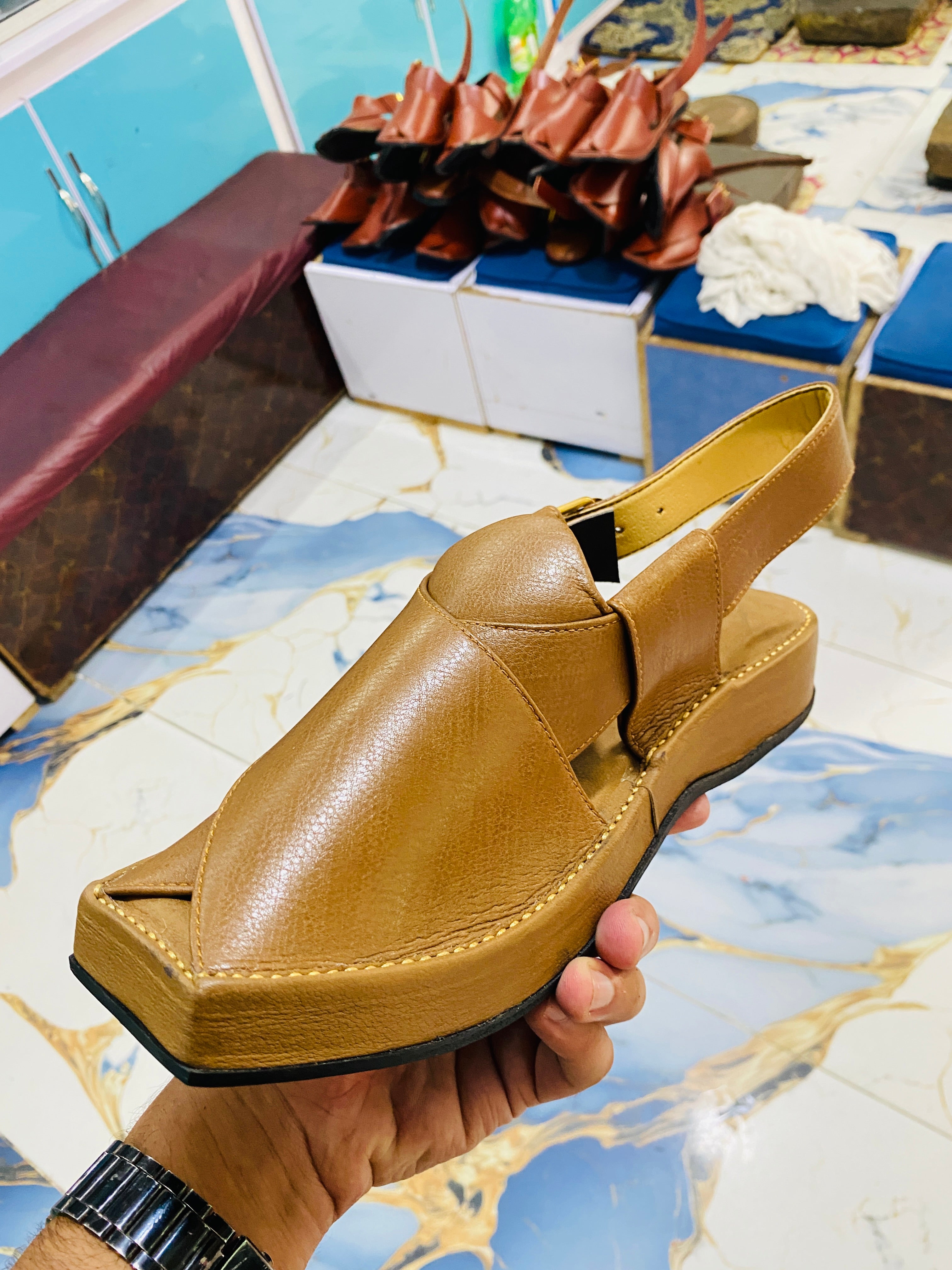 Smart Kaptaan Peshawari Chappal (Light Brown)