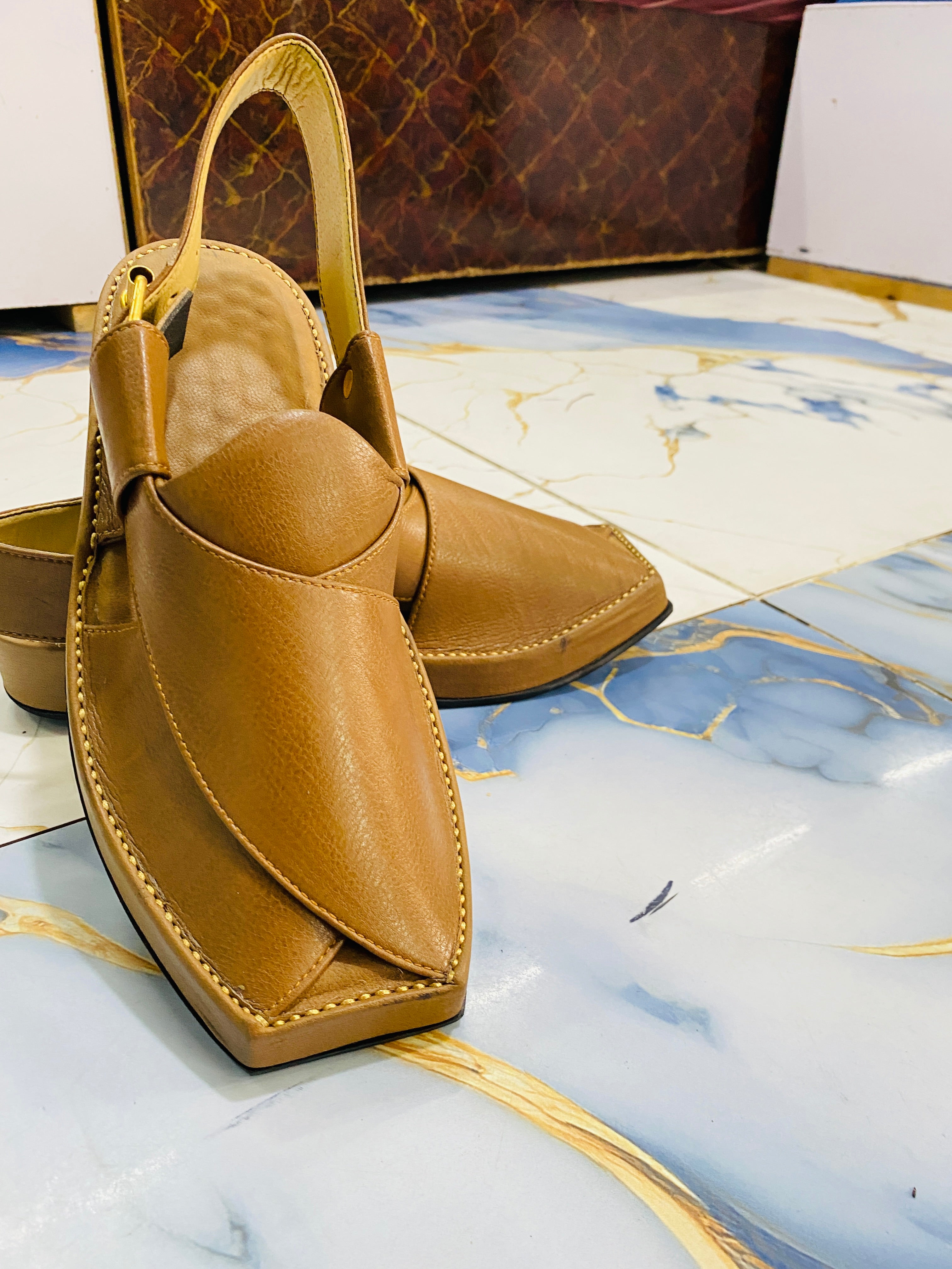 Smart Kaptaan Peshawari Chappal (Light Brown)